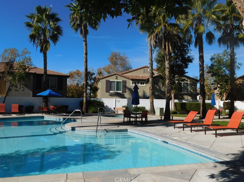 27946 John F Kennedy Dr, Moreno Valley CA 92555-5894 exterior