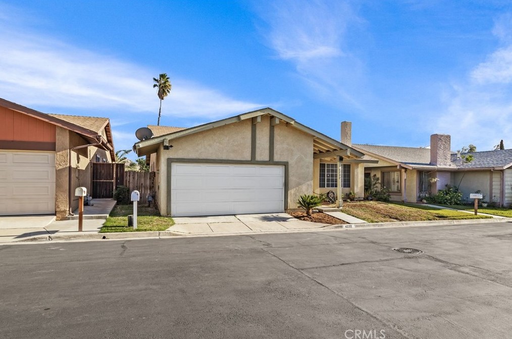 4232 Mill Creek St, Riverside, CA 92509