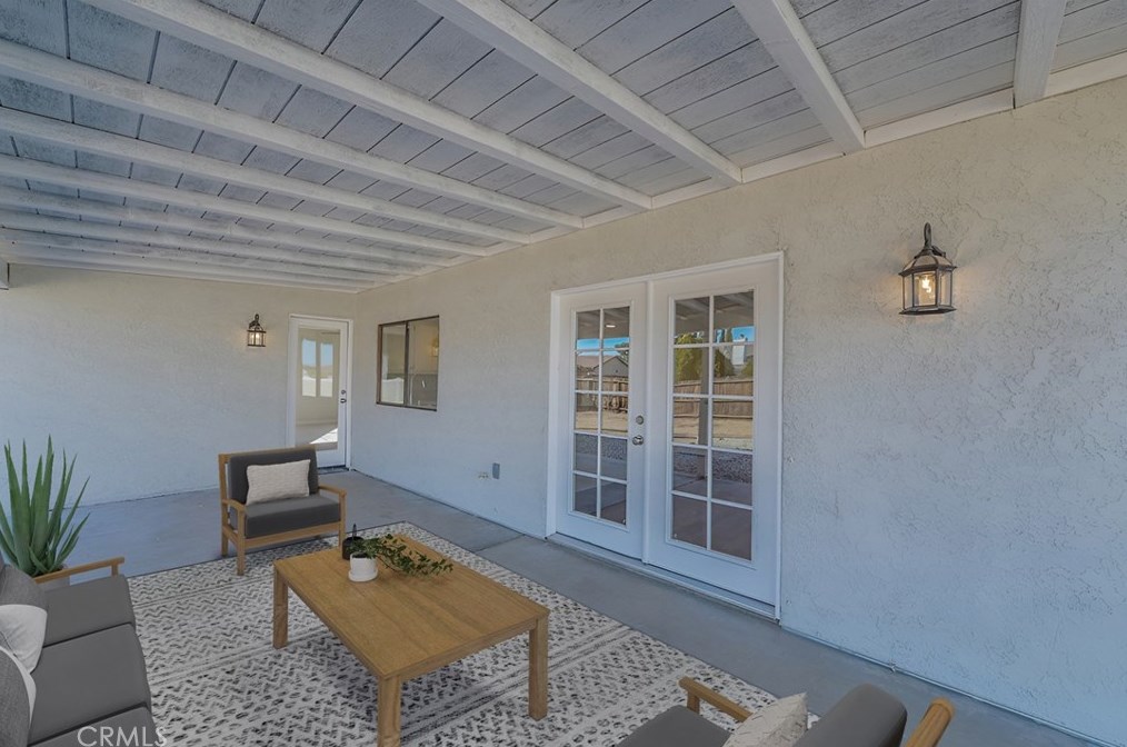 14045 Cronese Rd, Apple Valley CA  92307-5610 exterior