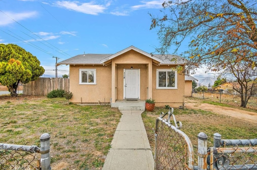 1180 Hermosa Ave, Banning, CA 92220-2512