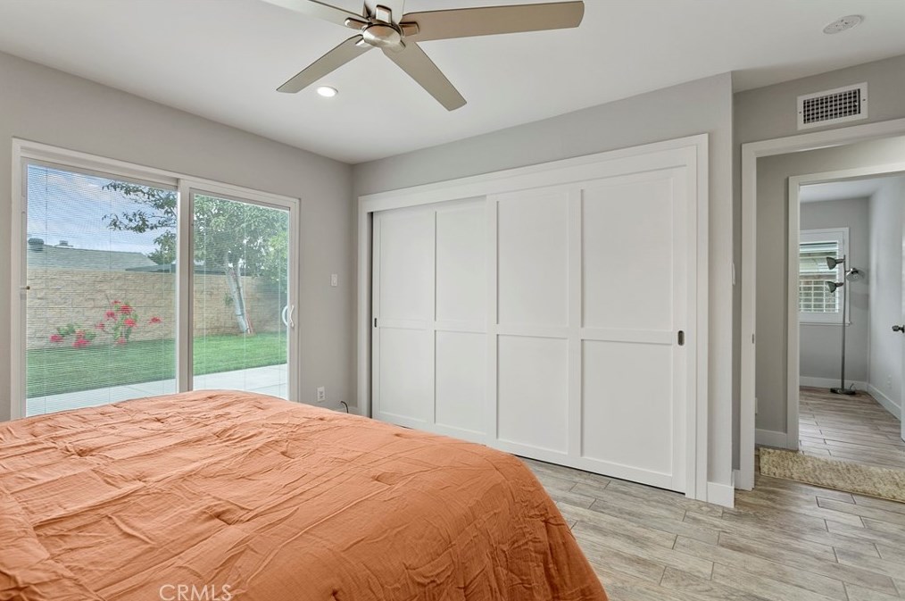 3115 Samoa Pl, Costa Mesa CA  92626-2357 exterior