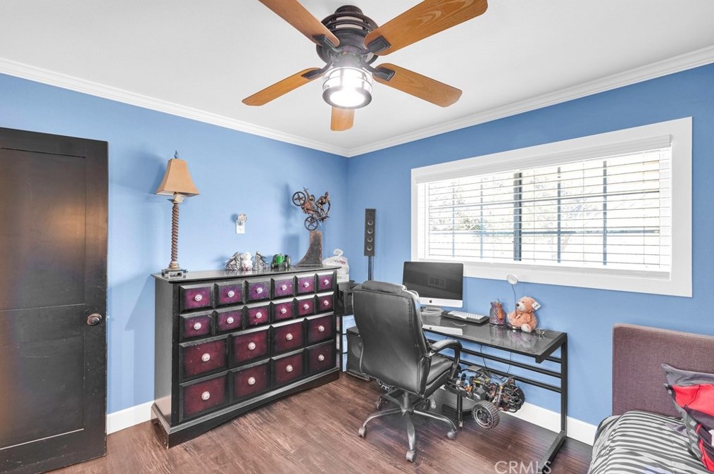 9159 Blanchard Ave, Fontana CA  92335-4806 exterior