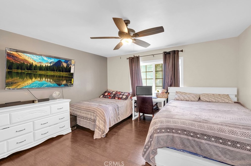 9159 Blanchard Ave, Fontana CA  92335-4806 exterior