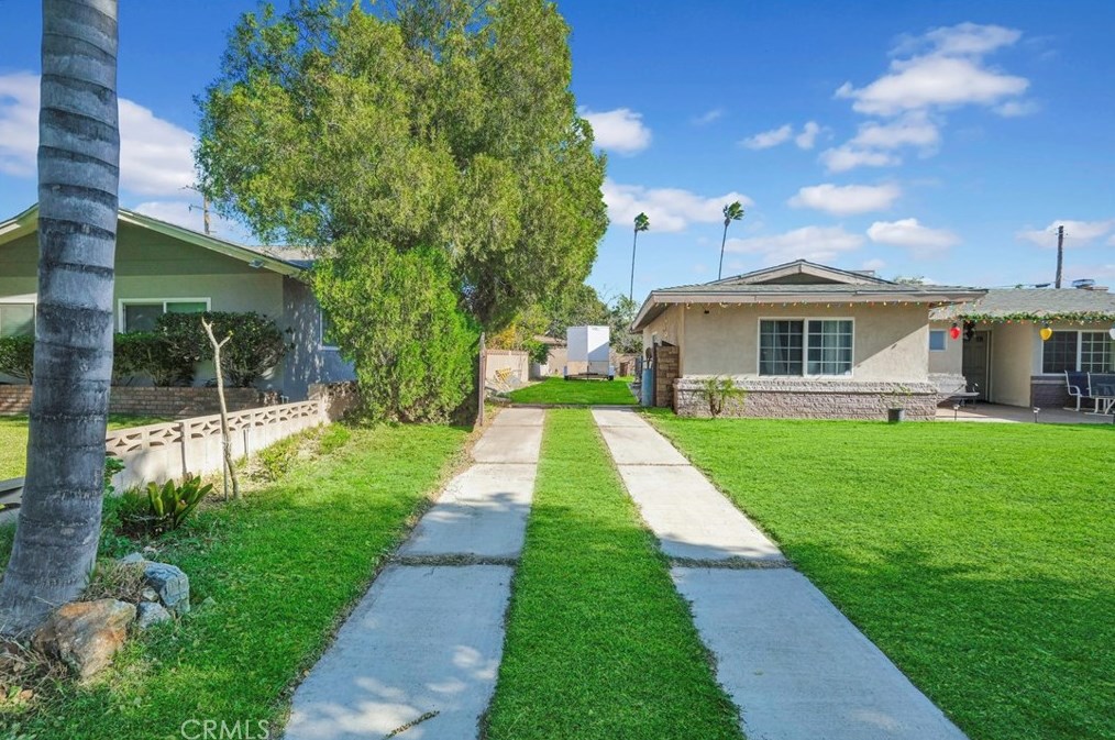 9159 Blanchard Ave, Fontana CA  92335-4806 exterior