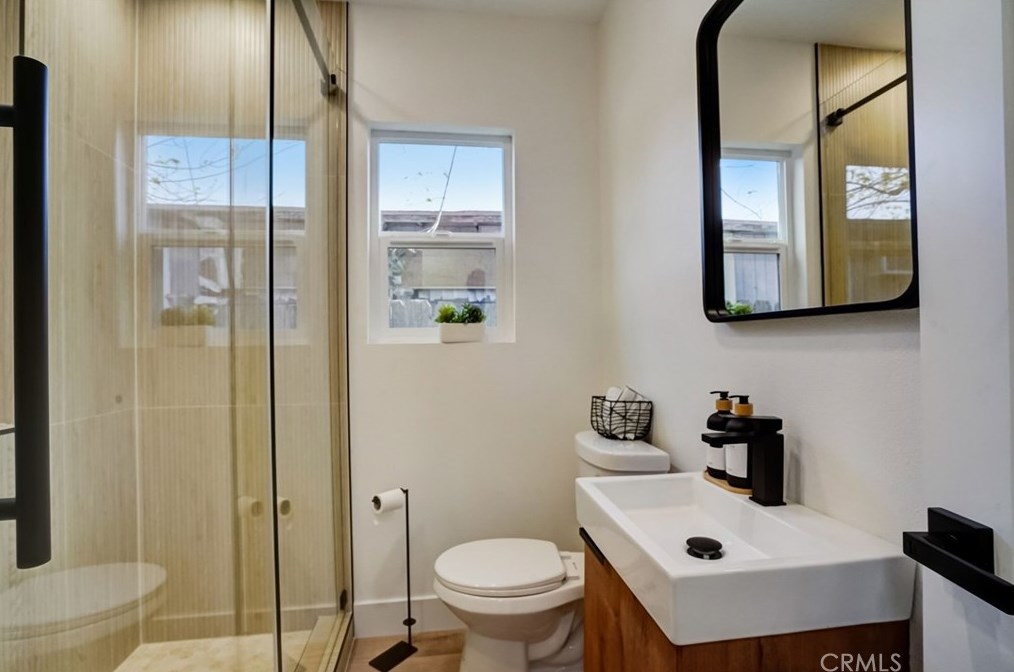 15025 Orchid St, Fontana CA  92335-4225 exterior