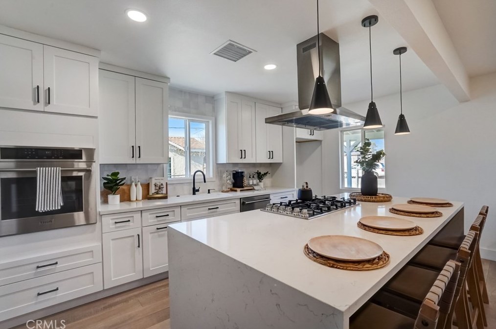 15025 Orchid St, Fontana CA  92335-4225 exterior
