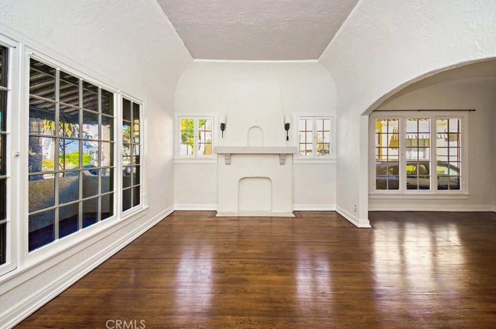 424 Vista St, Los Angeles, CA 90036-5741