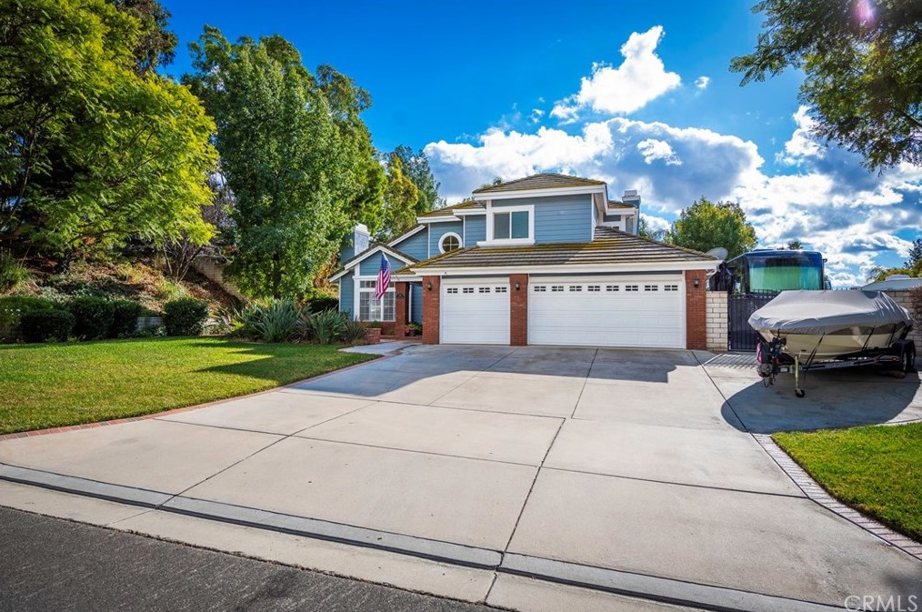 1174 Westbrook Dr, Riverside, CA 92506