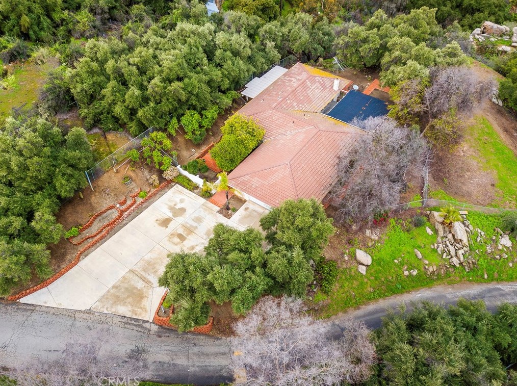 17060 Ranchero Rd, Riverside CA  92504-5920 exterior