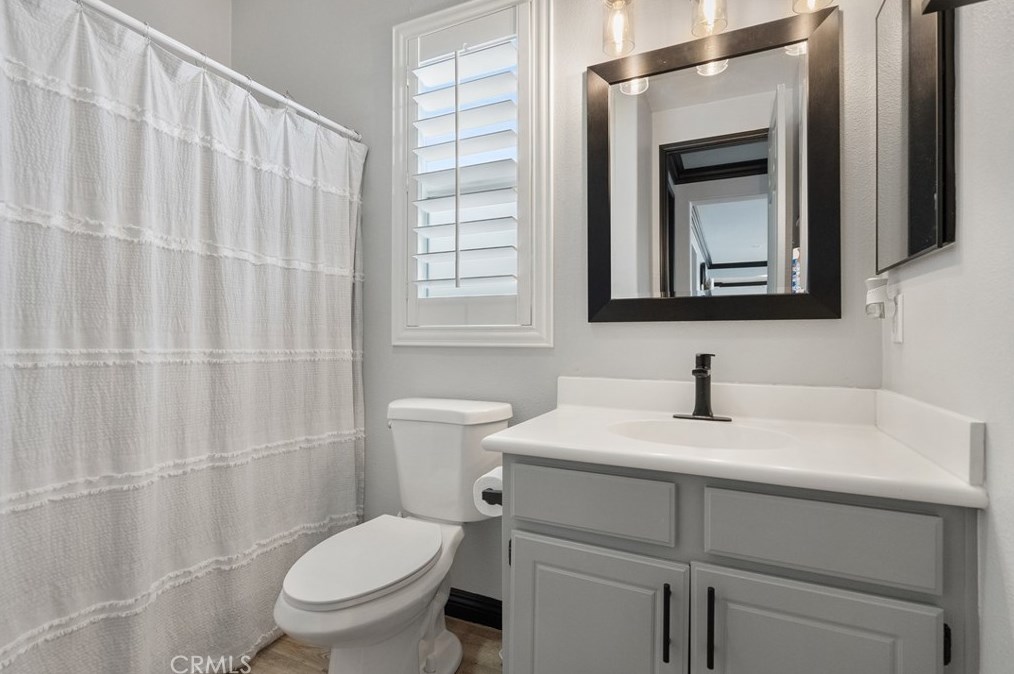 27712 Windward Ct, Moreno Valley CA  92555-5762 exterior