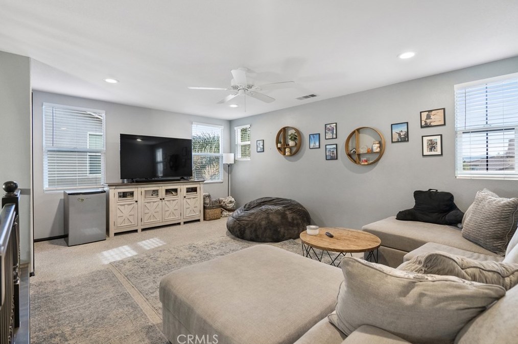 27712 Windward Ct, Moreno Valley CA  92555-5762 exterior