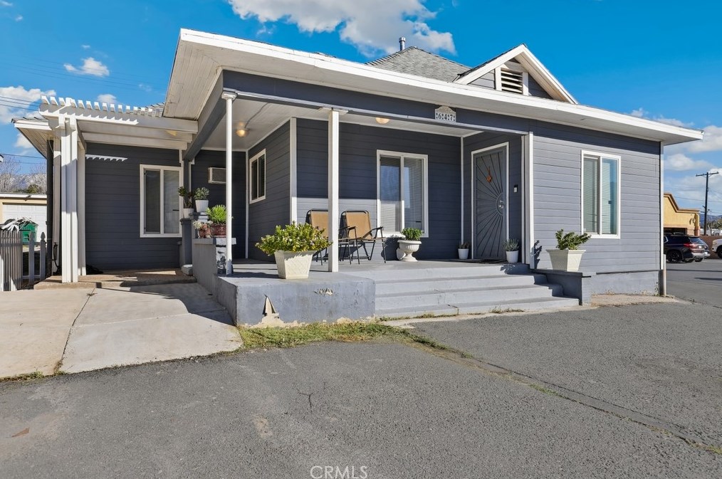 647 Ramsey St, Banning CA  92220-4919 exterior