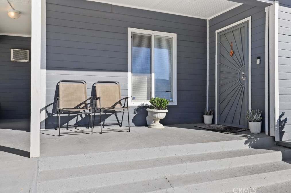 647 Ramsey St, Banning CA  92220-4919 exterior