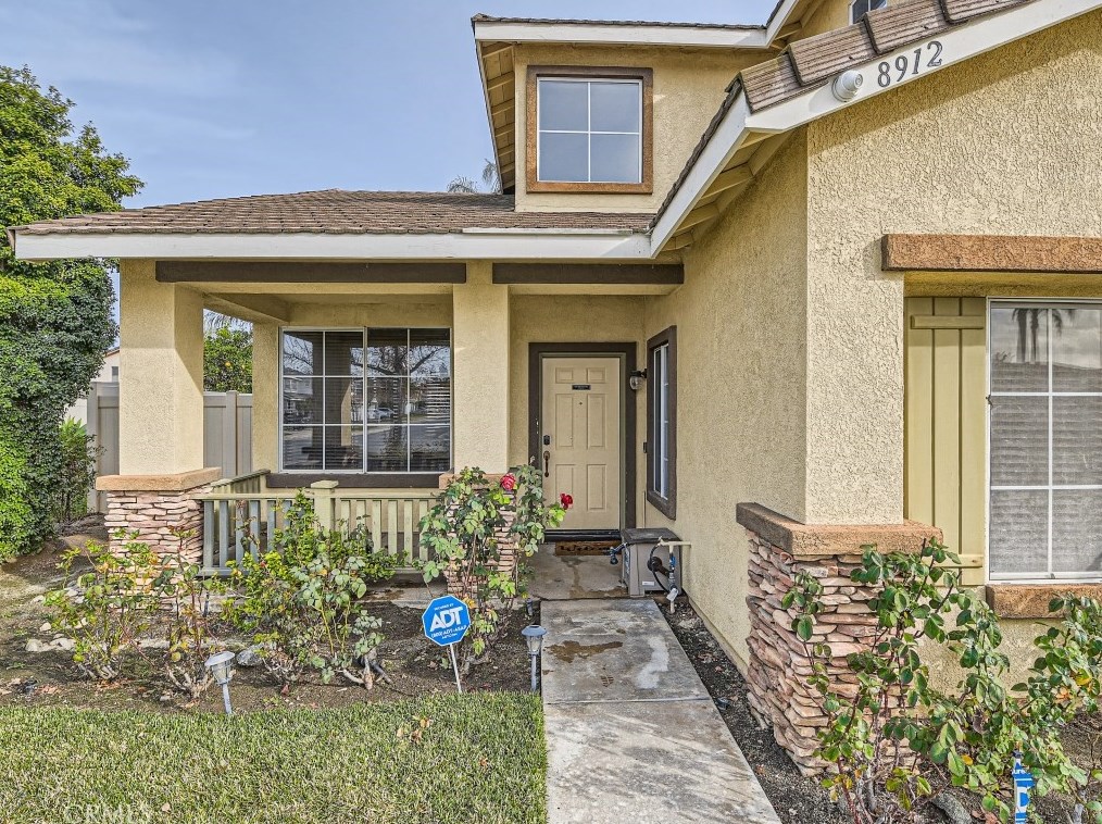 8912 Easton St, Riverside, CA 92508