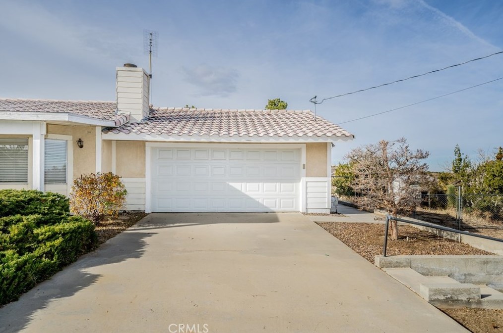 10022 Mountain Rd, Pinon Hills, CA 92372