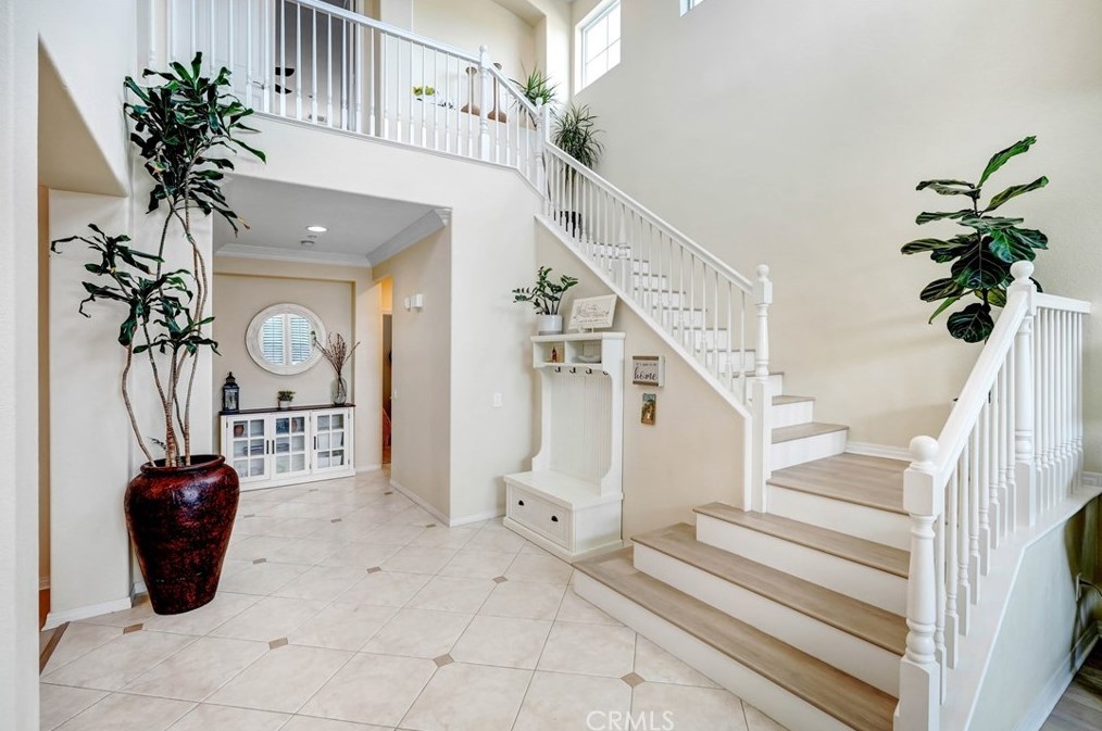 9427 Newbridge Dr, Riverside, CA 92508