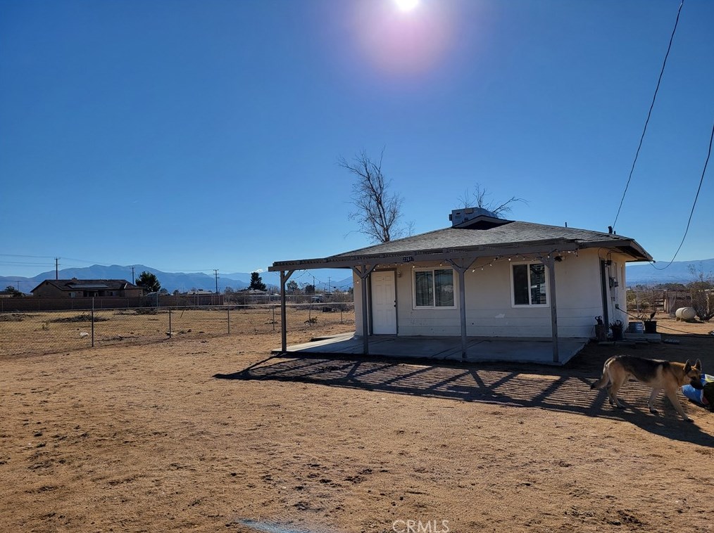 22617 Saguaro Rd, Apple Valley, CA 92307