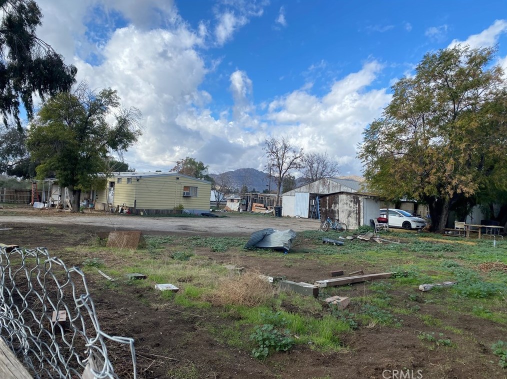 20840 6th St, Lakeview, CA 92567