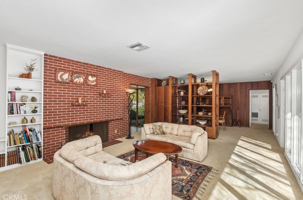 1968 Rincon Ave, Riverside CA  92506-1628 exterior