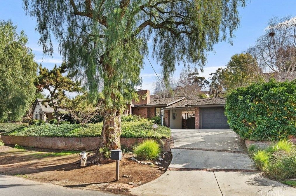 1968 Rincon Ave, Riverside CA  92506-1628 exterior