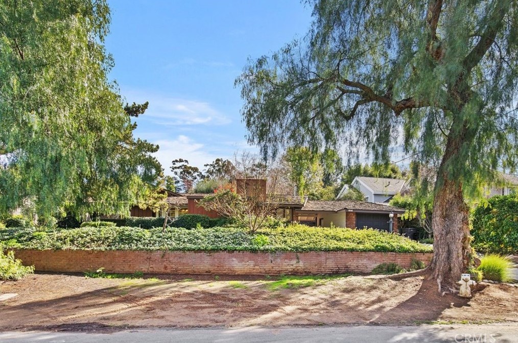 1968 Rincon Ave, Riverside CA  92506-1628 exterior