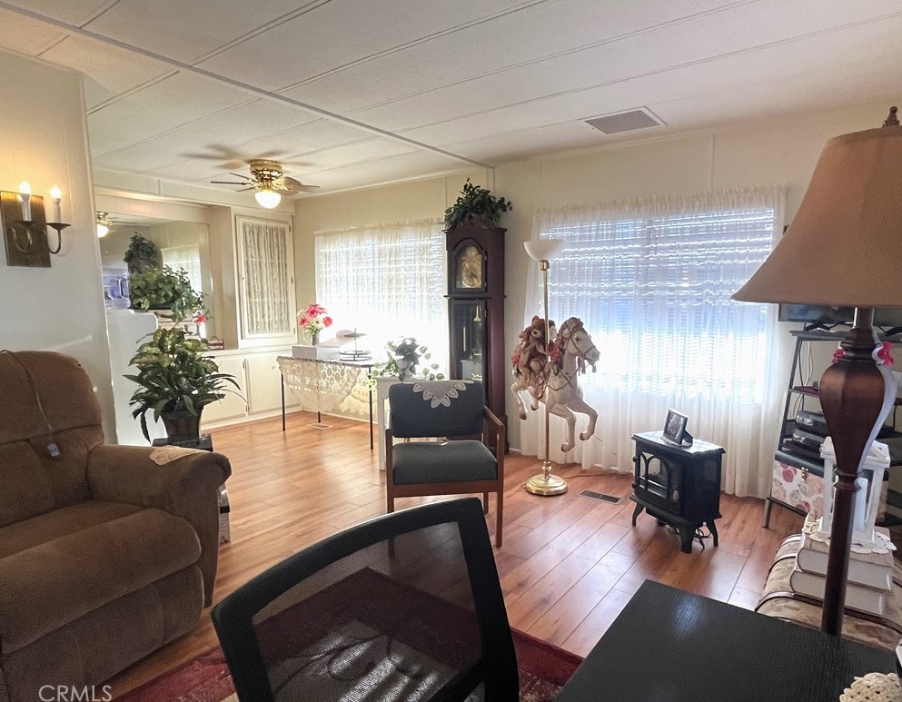 9391 California Ave #38, Riverside, CA 92503