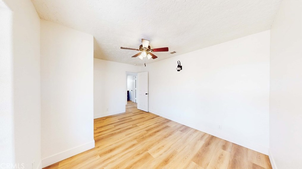 19164 Rocksprings Rd, Hesperia CA  92345-6730 exterior