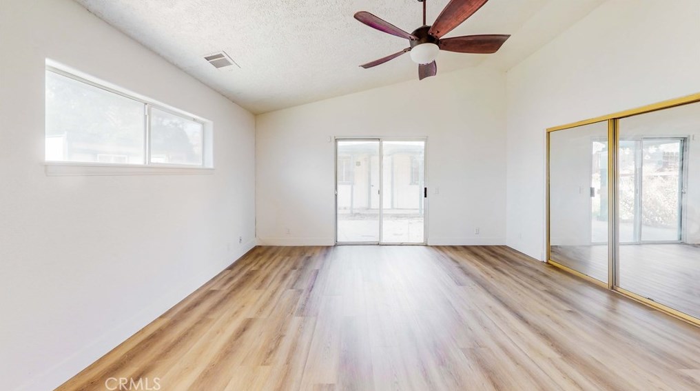 19164 Rocksprings Rd, Hesperia CA  92345-6730 exterior