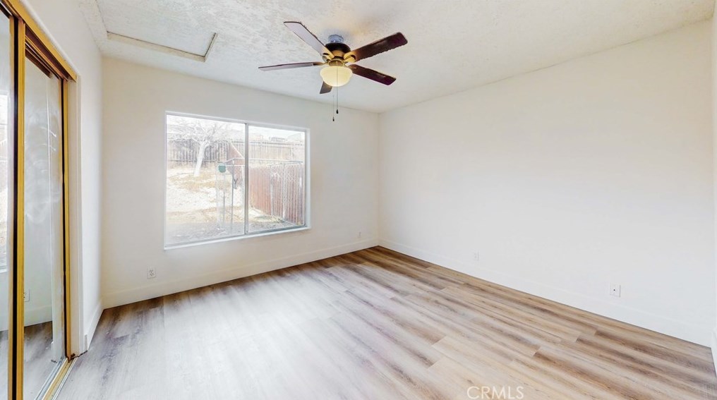 19164 Rocksprings Rd, Hesperia CA  92345-6730 exterior
