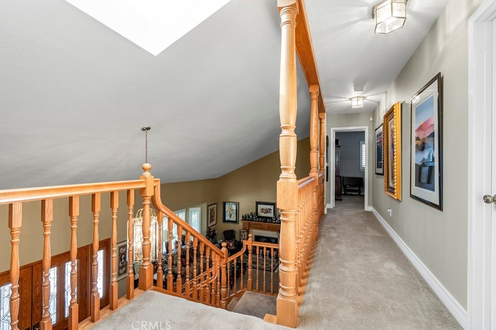 1651 Kingsport Dr, Riverside CA  92506-5451 exterior