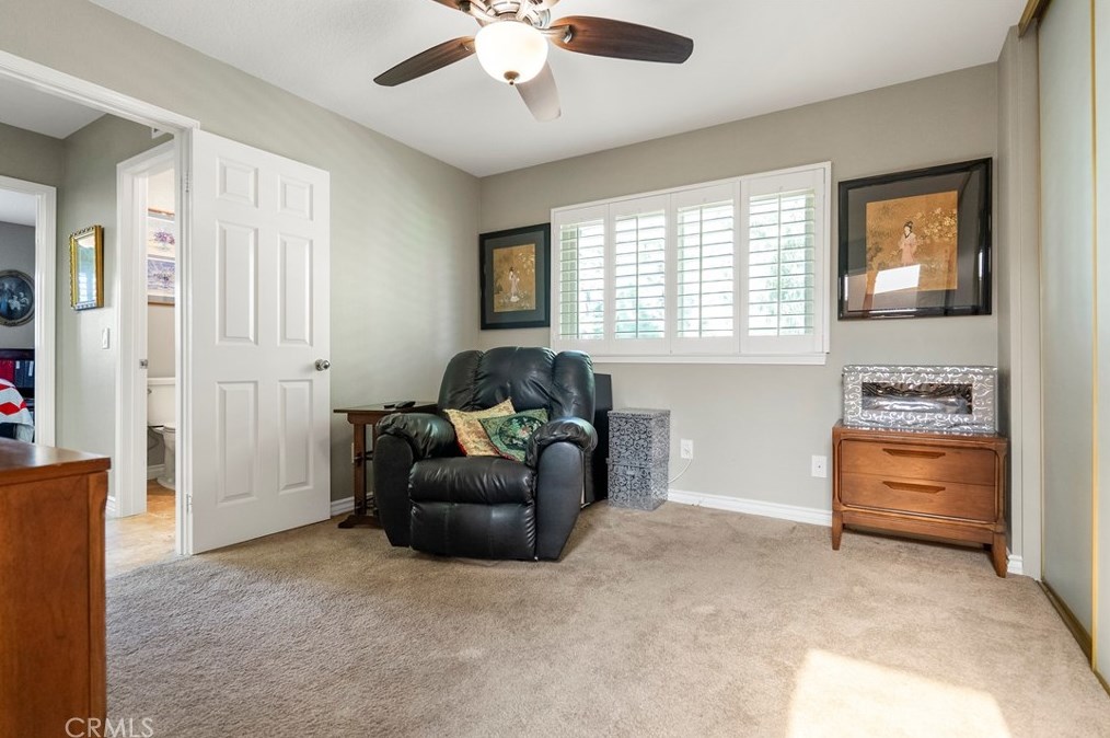 1651 Kingsport Dr, Riverside CA  92506-5451 exterior