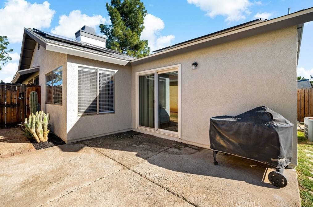 24157 Fawn St, Moreno Valley CA  92553-3392 exterior