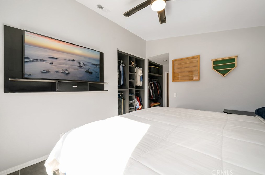 24157 Fawn St, Moreno Valley CA  92553-3392 exterior