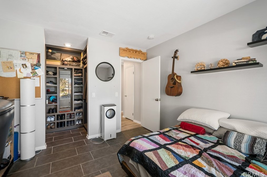 24157 Fawn St, Moreno Valley CA  92553-3392 exterior