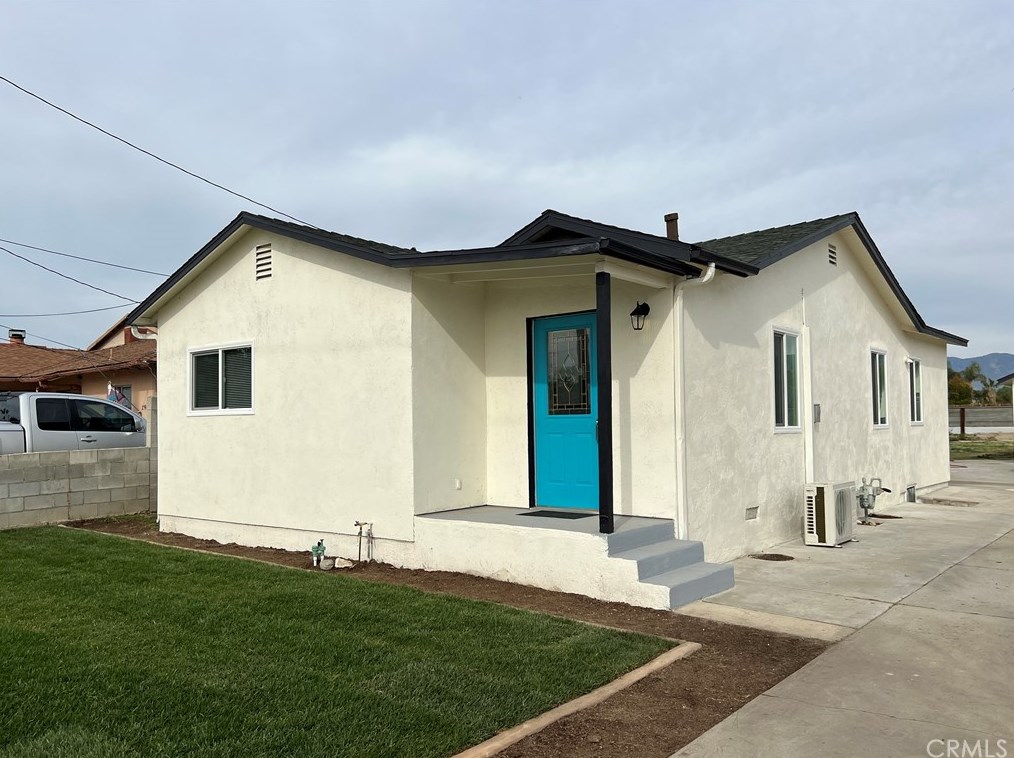251 Johnston St, Colton, CA 92324