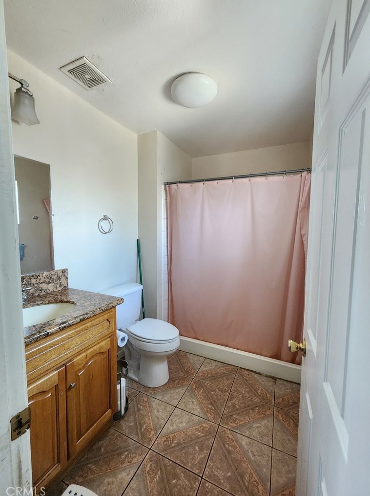 7464 Ysmael Villegas St, Riverside CA  92504-4553 exterior