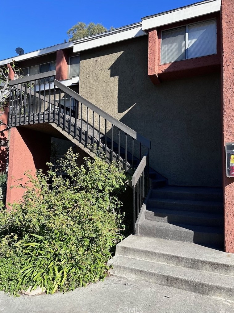 6677 Caro St, Paramount, CA 90723