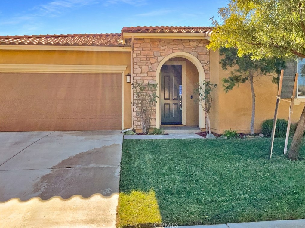 1461 Ambrosia St, Beaumont CA  92223-8473 exterior