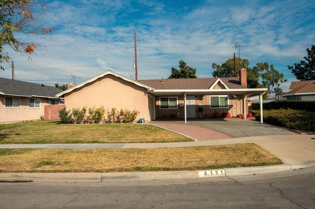4121 Broadmoor St, Riverside, CA 92503-4016
