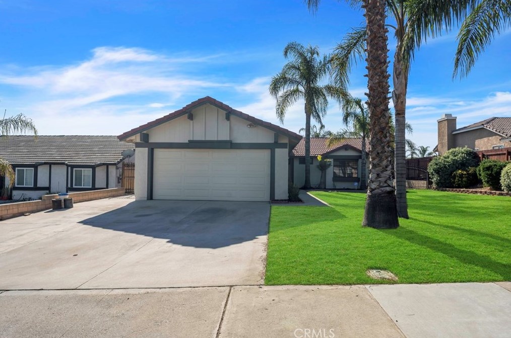23081 Sonnet Dr, Moreno Valley, CA 92557-5437