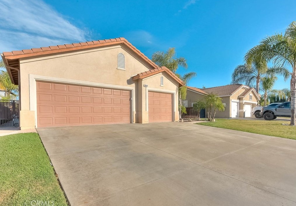 36544 Chantecler Rd, Winchester, CA 92596