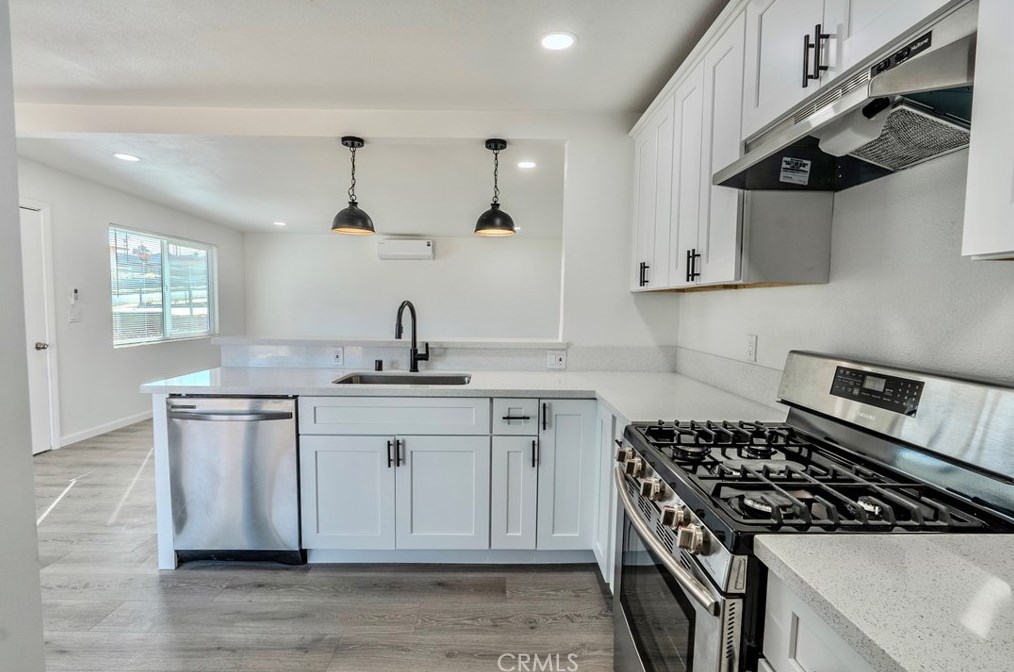 330 Muriel Dr, Barstow CA  92311-2418 exterior