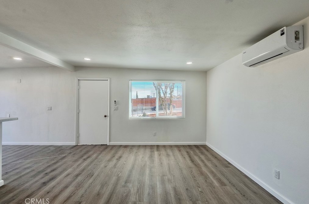 330 Muriel Dr, Barstow CA  92311-2418 exterior