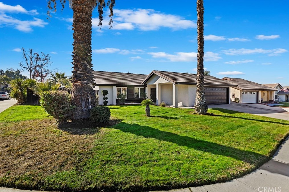 3136 Cherokee St, Riverside, CA 92503-5352