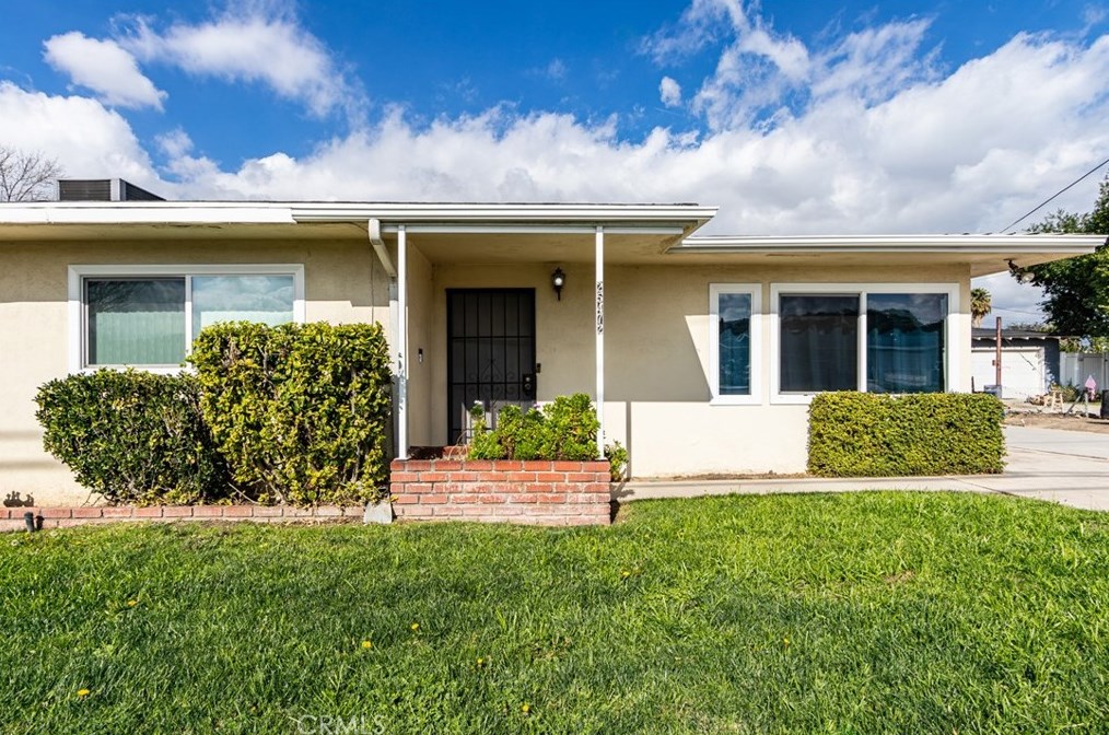 25472 Van Leuven St, Loma Linda CA  92354-2335 exterior