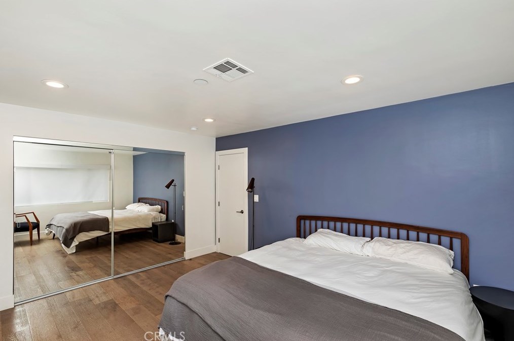 4207 Miramonte Pl, Riverside CA  92501-3054 exterior