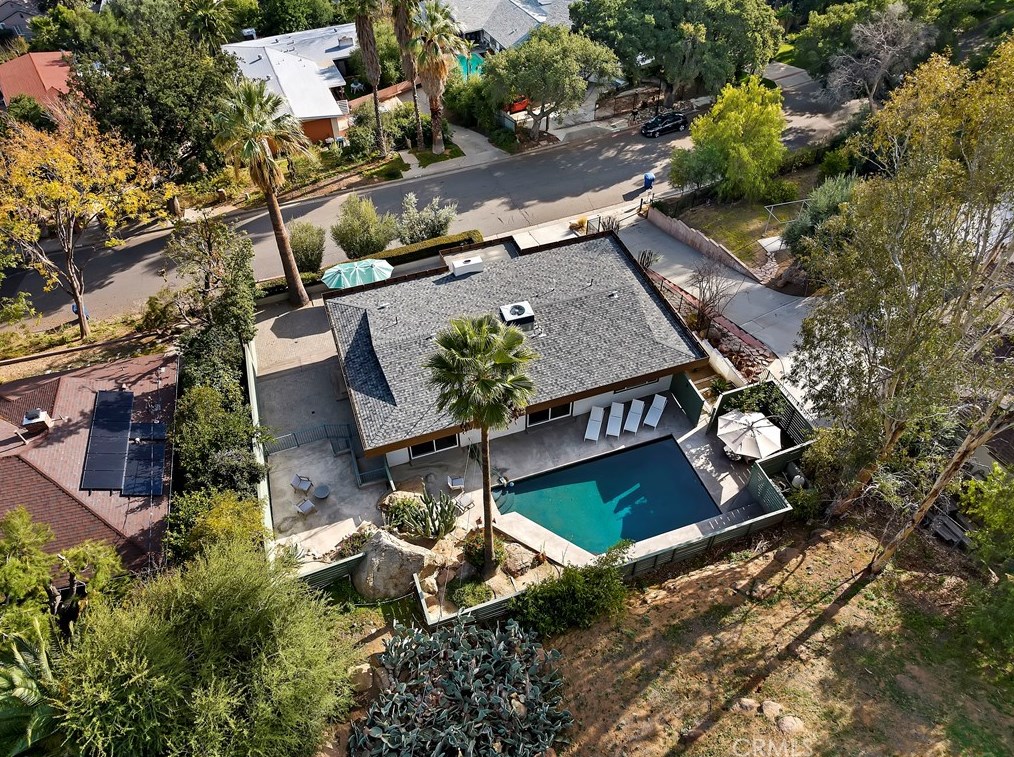 4207 Miramonte Pl, Riverside CA  92501-3054 exterior