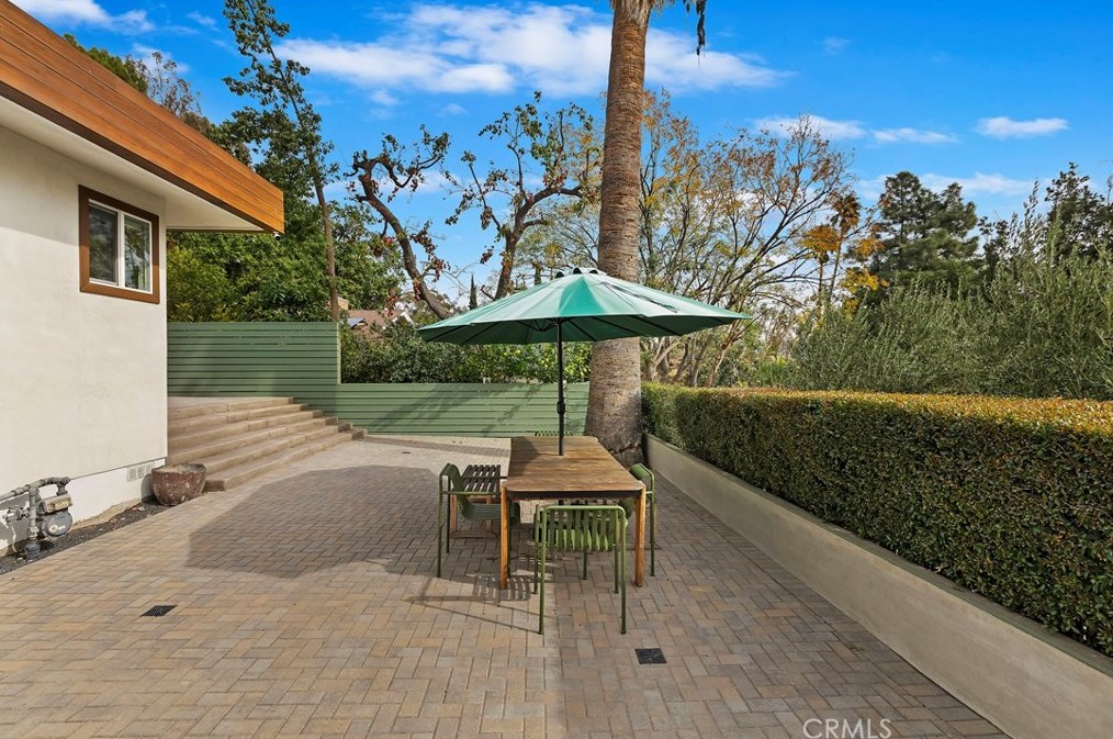 4207 Miramonte Pl, Riverside CA  92501-3054 exterior