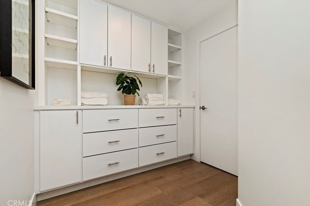 4207 Miramonte Pl, Riverside CA  92501-3054 exterior