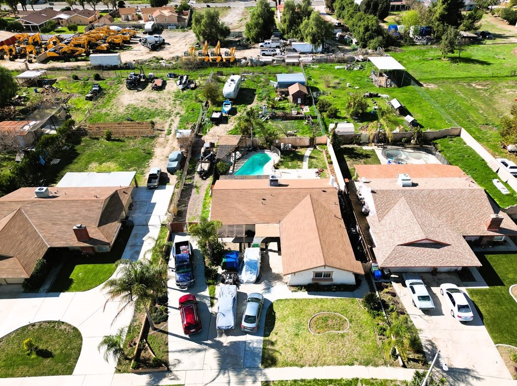 11124 Walnut St, Bloomington, CA 92316